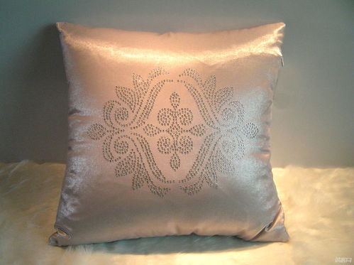 布藝產(chǎn)品的魅力 從棕色與米棕色調(diào)到經(jīng)緯編布制造工藝